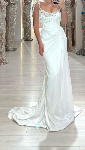 Wunderschönes dunkelolivgrünes herzförmiger Ausschnitt A-Linie Satin Tüll Kurzes Ballkleid Homecoming-Kleid ED02575