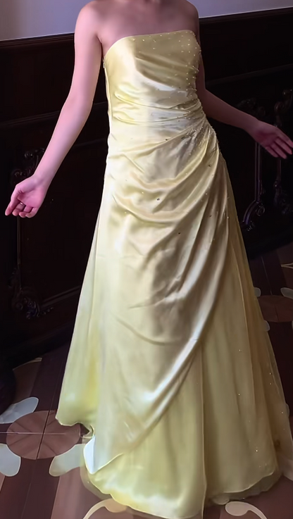 Wunderschönes dunkelolivgrünes herzförmiger Ausschnitt A-Linie Satin Tüll Kurzes Ballkleid Homecoming-Kleid ED02575