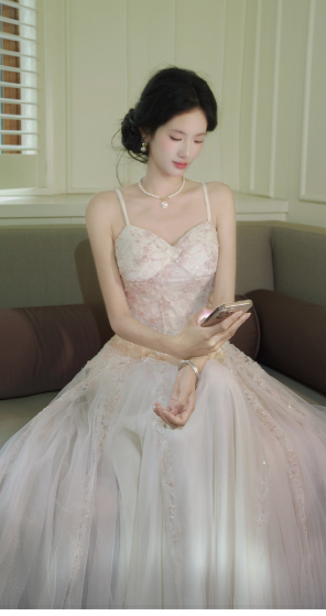 Wunderschönes dunkelolivgrünes herzförmiger Ausschnitt A-Linie Satin Tüll Kurzes Ballkleid Homecoming-Kleid ED02575