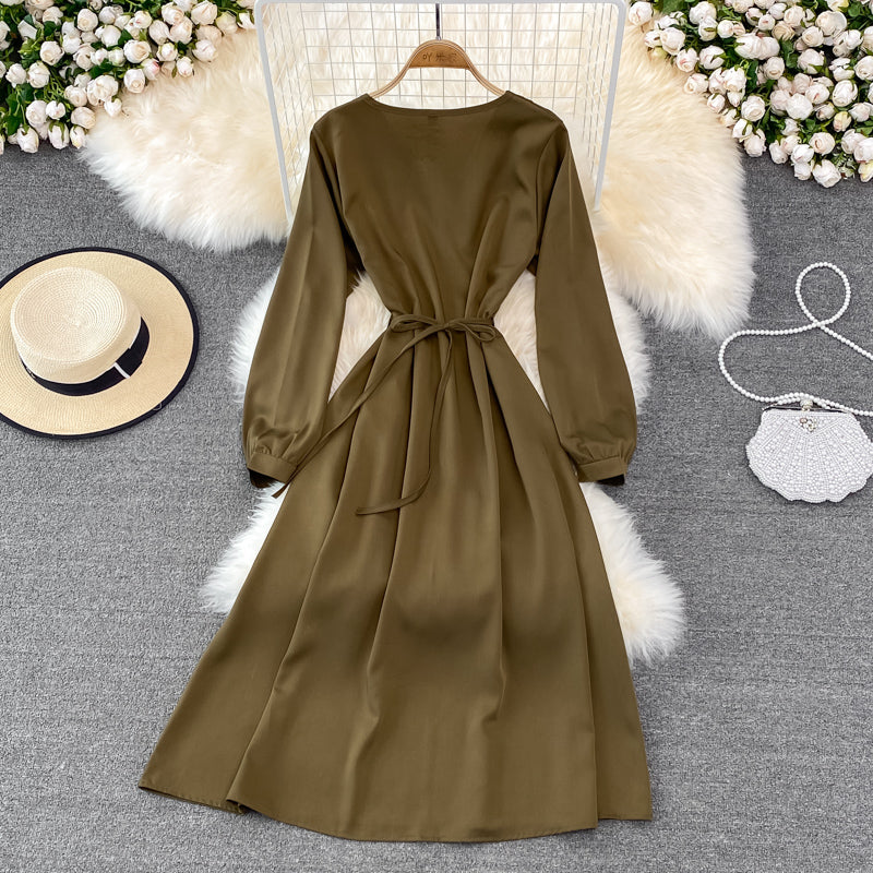 Einfaches V-Ausschnitt Langarmkleid Modekleid ED0373