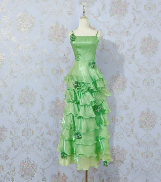 Wunderschönes dunkelolivgrünes herzförmiger Ausschnitt A-Linie Satin Tüll Kurzes Ballkleid Homecoming-Kleid ED02575