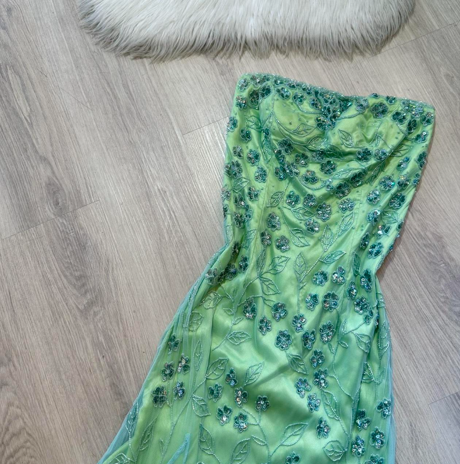 Wunderschönes dunkelolivgrünes herzförmiger Ausschnitt A-Linie Satin Tüll Kurzes Ballkleid Homecoming-Kleid ED02575