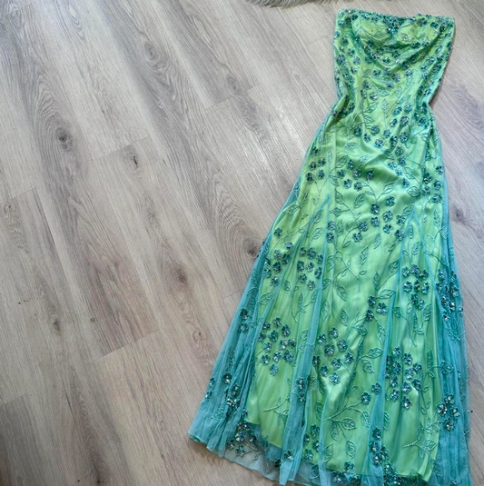 Wunderschönes dunkelolivgrünes herzförmiger Ausschnitt A-Linie Satin Tüll Kurzes Ballkleid Homecoming-Kleid ED02575