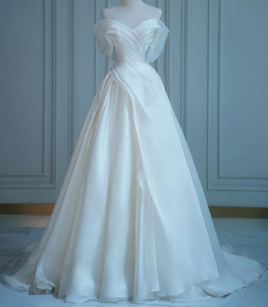 Wunderschönes dunkelolivgrünes herzförmiger Ausschnitt A-Linie Satin Tüll Kurzes Ballkleid Homecoming-Kleid ED02575