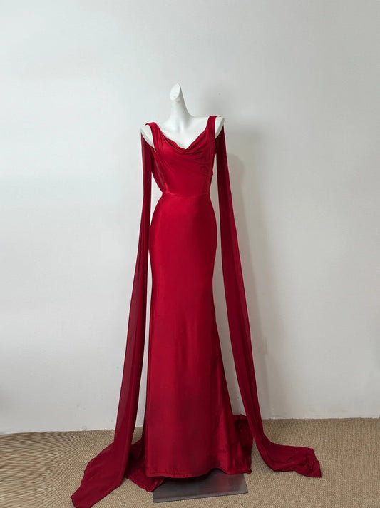 Wunderschönes dunkelolivgrünes herzförmiger Ausschnitt A-Linie Satin Tüll Kurzes Ballkleid Homecoming-Kleid ED02575