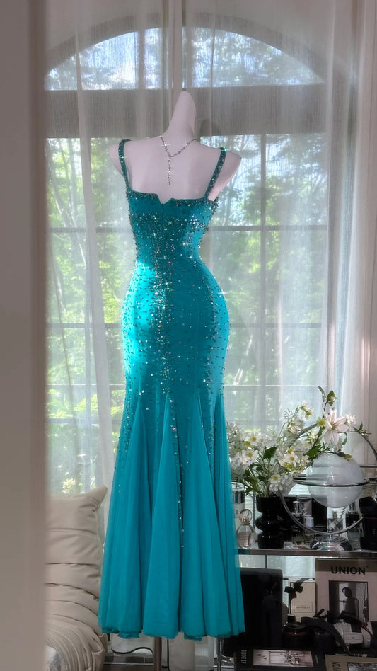 Wunderschönes dunkelolivgrünes herzförmiger Ausschnitt A-Linie Satin Tüll Kurzes Ballkleid Homecoming-Kleid ED02575