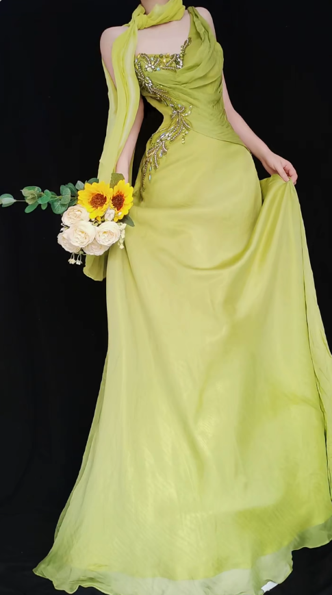 Wunderschönes dunkelolivgrünes herzförmiger Ausschnitt A-Linie Satin Tüll Kurzes Ballkleid Homecoming-Kleid ED02575
