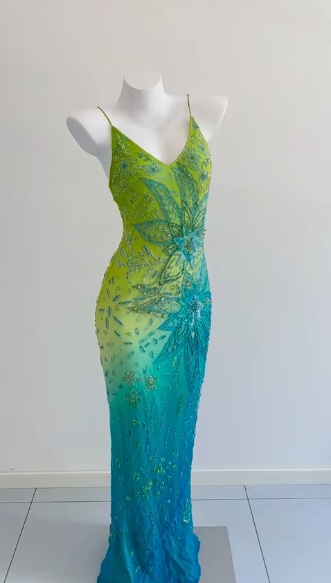 Wunderschönes dunkelolivgrünes herzförmiger Ausschnitt A-Linie Satin Tüll Kurzes Ballkleid Homecoming-Kleid ED02575