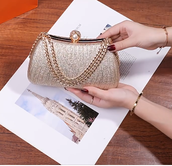 Petit sac carré rose doux avec chaîne tricotée ED01434