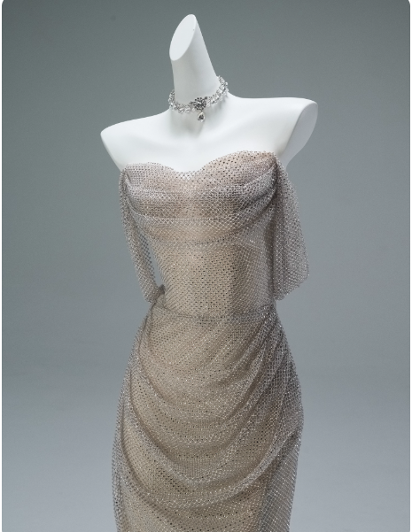 Wunderschönes dunkelolivgrünes herzförmiger Ausschnitt A-Linie Satin Tüll Kurzes Ballkleid Homecoming-Kleid ED02575