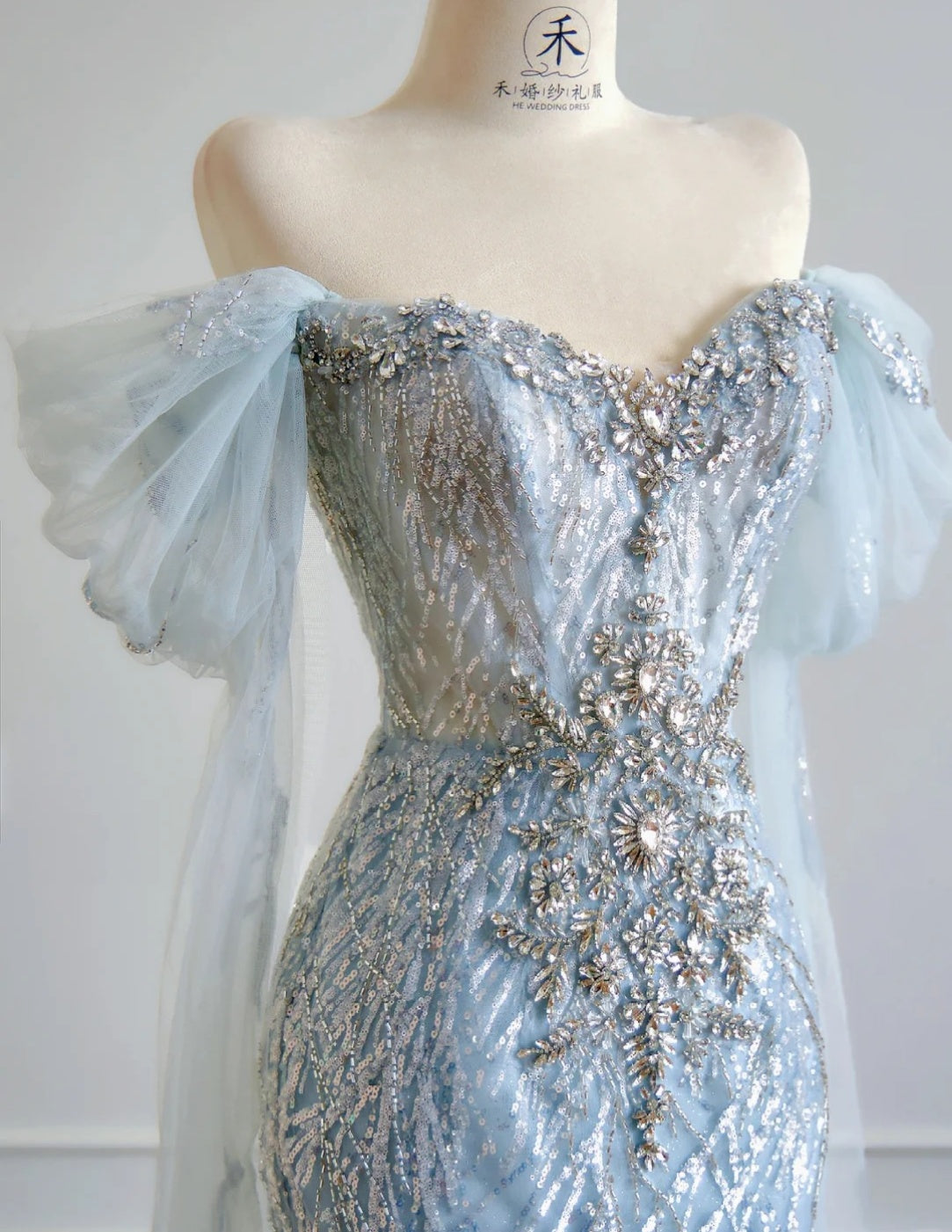 Wunderschönes dunkelolivgrünes herzförmiger Ausschnitt A-Linie Satin Tüll Kurzes Ballkleid Homecoming-Kleid ED02575