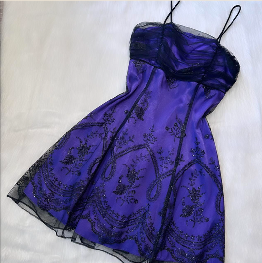 Wunderschönes dunkelolivgrünes herzförmiger Ausschnitt A-Linie Satin Tüll Kurzes Ballkleid Homecoming-Kleid ED02575