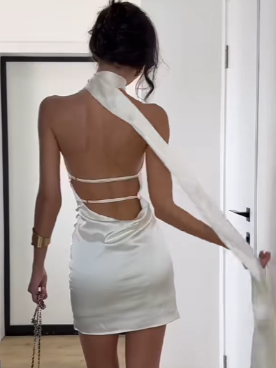 Wunderschönes dunkelolivgrünes herzförmiger Ausschnitt A-Linie Satin Tüll Kurzes Ballkleid Homecoming-Kleid ED02575