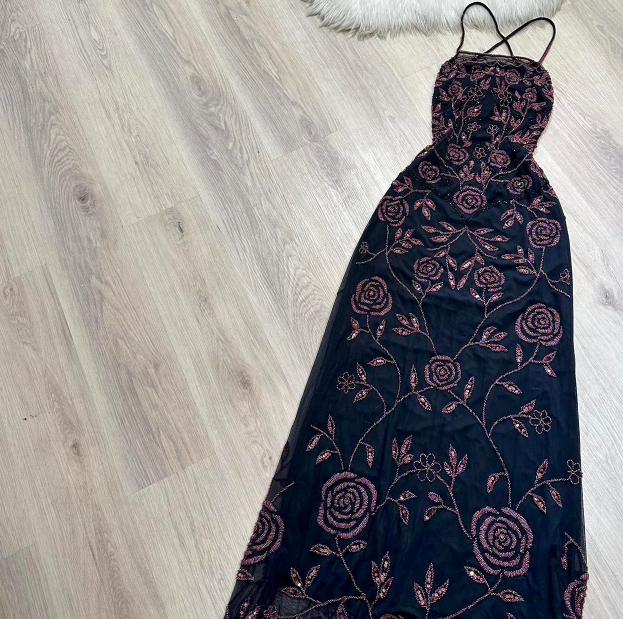 Wunderschönes dunkelolivgrünes herzförmiger Ausschnitt A-Linie Satin Tüll Kurzes Ballkleid Homecoming-Kleid ED02575