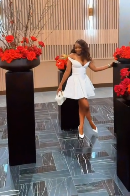 Elegant A-Line Off-the-shoulder Formal Dress White Short Prom Dress Homecoming Dress ED04094