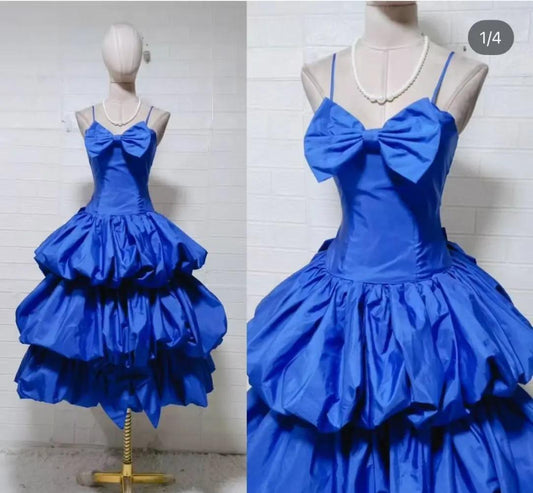 Wunderschönes dunkelolivgrünes herzförmiger Ausschnitt A-Linie Satin Tüll Kurzes Ballkleid Homecoming-Kleid ED02575