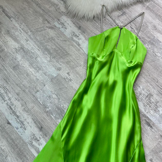Wunderschönes dunkelolivgrünes herzförmiger Ausschnitt A-Linie Satin Tüll Kurzes Ballkleid Homecoming-Kleid ED02575