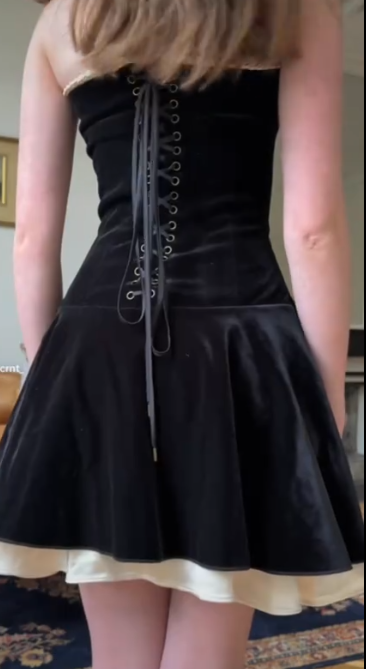 Wunderschönes dunkelolivgrünes herzförmiger Ausschnitt A-Linie Satin Tüll Kurzes Ballkleid Homecoming-Kleid ED02575