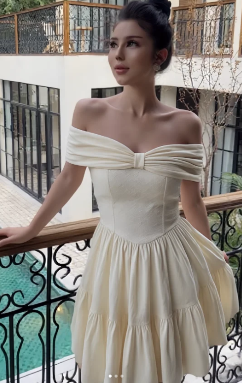 Wunderschönes dunkelolivgrünes herzförmiger Ausschnitt A-Linie Satin Tüll Kurzes Ballkleid Homecoming-Kleid ED02575