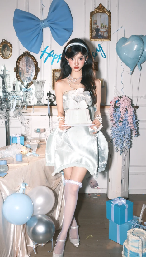 Cute Strapless Ball Gown Satin Short Prom Dresses Sleeveless Homecoming Dresses Birthday Dresses ED04293