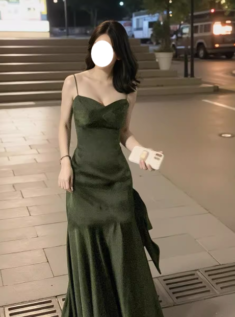 Französisches rückenfreies grünes Satin-Unterkleid ED0430