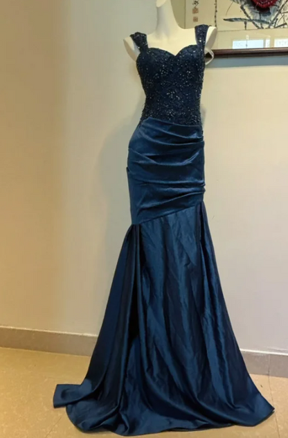 Wunderschönes dunkelolivgrünes herzförmiger Ausschnitt A-Linie Satin Tüll Kurzes Ballkleid Homecoming-Kleid ED02575