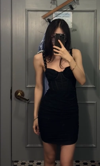 Sexy Tight Hoco Dresses Black Short Prom Dresses Spaghetti Straps Birthday Dresses ED04457