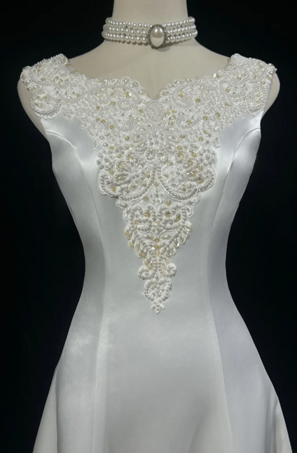 Vintage Jewel A-Line Long Wedding Dresses, Satin Beaded Applique Bridal Dresses White Bridal Gowns ED04522
