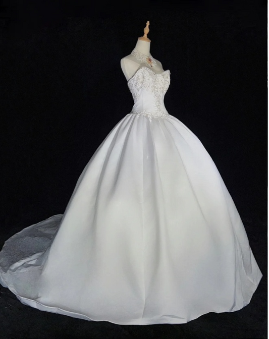 Vintage Sweetheart Neck Ball Gown Sleeveless Long Wedding Dresses, Beaded White Bridal Gowns ED04523