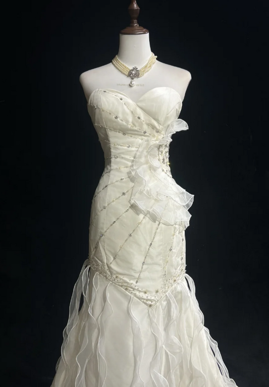 Elegant Sweetheart Mermaid Sleeveless Long Wedding Dresses Beaded White Bridal Gowns ED04524