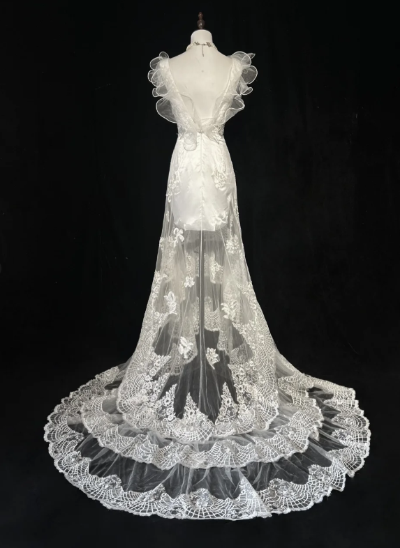 Elegant V-Neck Sheath Sleeveless Long Wedding Dresses Tulle Lace White Bridal Gowns ED04525