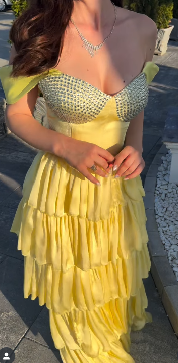 Elegant Sheath Long Prom Dresses Tiered Satin Yellow Formal Dresses Off-the-shoulder Party Dresses ED04529