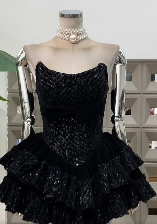 Sexy Strapless Ball Gown Black Homecoming Dresses Sleeveless Short Prom Dresses Birthday Dresses ED04609