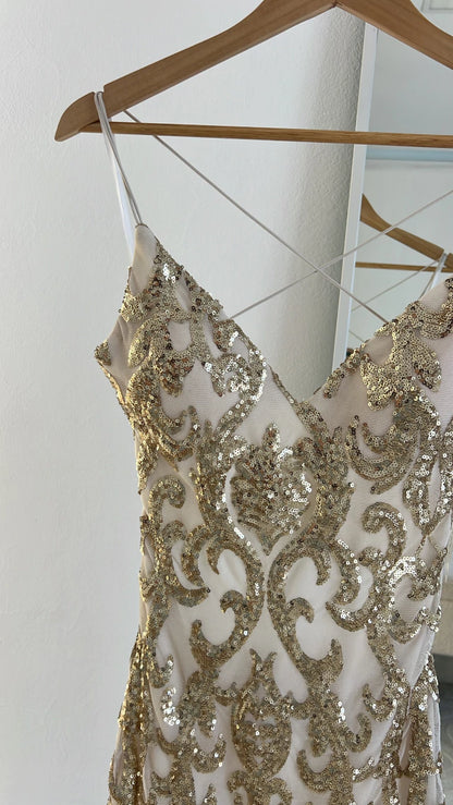 Gorgeous Spaghetti Strap Sheath Short Prom Dresses Sequined Backless Birthday Dresses Gold Sleeveless Homecoming Dresses ED04645