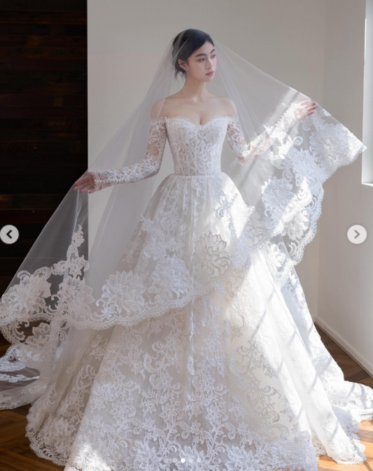Timeless Off-the-shoulder A-Line Wedding Dresses Lace Appliques White Bridal Gowns Long Sleeve Bridal Dresses ED04662