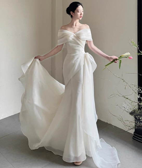 Timeless Off-the-shoulder Mermaid Wedding Dresses Tulle White Bridal Gowns Simple Bridal Dresses ED04664