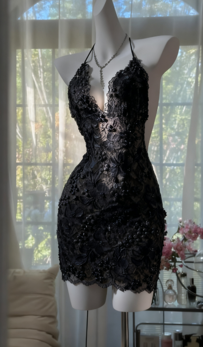 Sweet Halter Sheath Short Prom Dresses Embroidered Applique Homecoming Dresses Pink Birthday Dresses ED04677