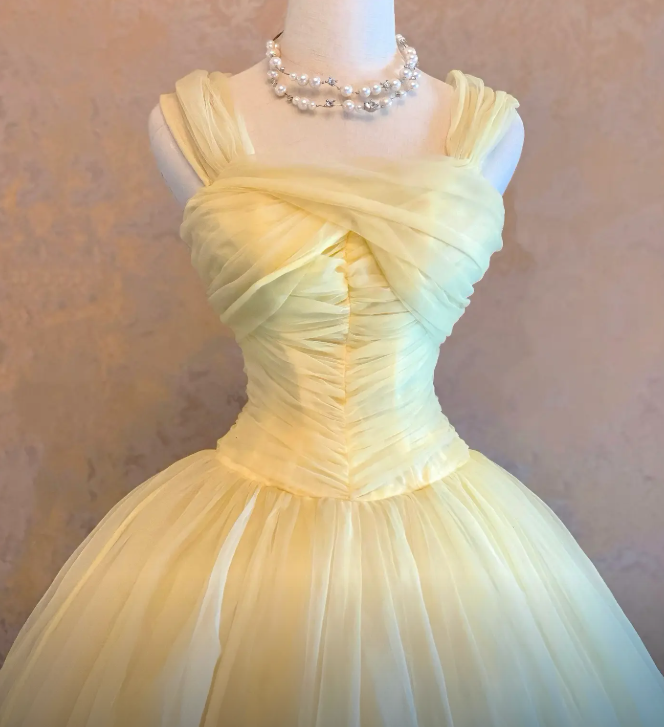 Wunderschönes dunkelolivgrünes herzförmiger Ausschnitt A-Linie Satin Tüll Kurzes Ballkleid Homecoming-Kleid ED02575