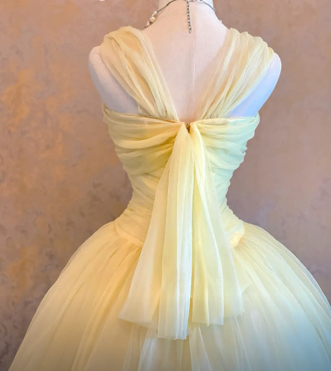 Wunderschönes dunkelolivgrünes herzförmiger Ausschnitt A-Linie Satin Tüll Kurzes Ballkleid Homecoming-Kleid ED02575