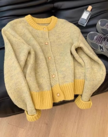 Mohair contrasting round neck knitted cardigan ED0481