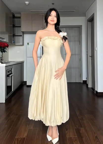 Elegant Strapless Sheath Pale Yellow Wedding Guest Dresses Satin Pale Yellow Formal Dresses 22nd Birthday Dresses ED04881