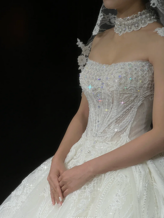 Modest  A-Line Long Wedding Dresses Beaded Tulle White Bridal Dresses Sleeveless Strapless Bridal Gowns ED05892