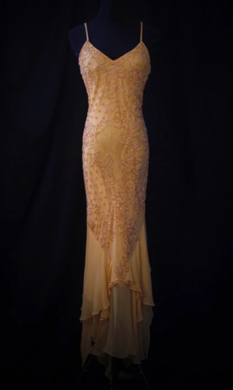 Wunderschönes dunkelolivgrünes herzförmiger Ausschnitt A-Linie Satin Tüll Kurzes Ballkleid Homecoming-Kleid ED02575