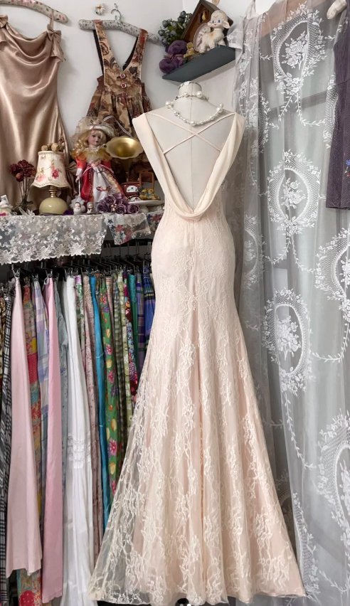 Wunderschönes dunkelolivgrünes herzförmiger Ausschnitt A-Linie Satin Tüll Kurzes Ballkleid Homecoming-Kleid ED02575