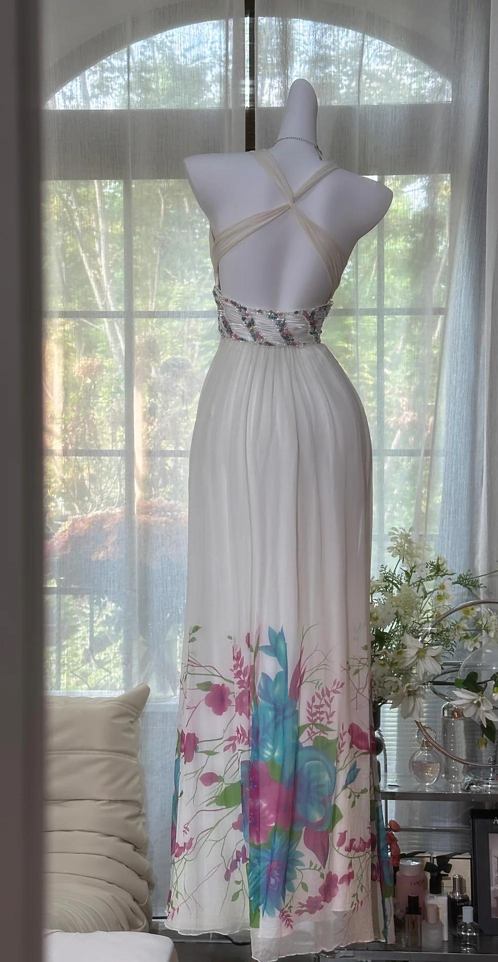 Elegant V-neck Sheath White Evening Dresses Printed Chiffon White Party Dresses with Open Back ED04917
