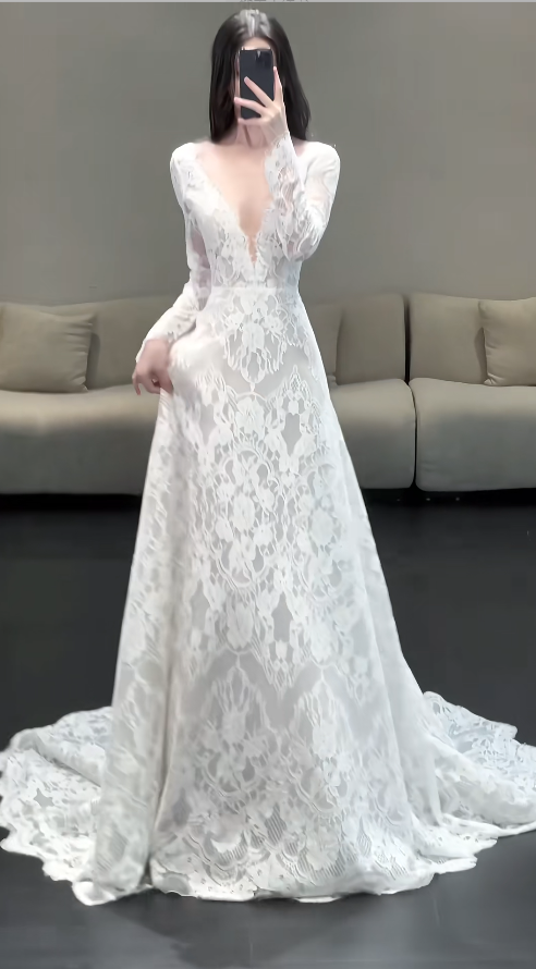 Timeless V-neck Mermaid Wedding Dresses with Train Lace Applique White Bridal Gowns Long Sleeve Bridal Dresses ED04966