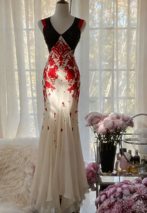 Elegant V-neck Mermaid Long Prom Dresses Appliqué Chiffon Evening Dresses ED04987