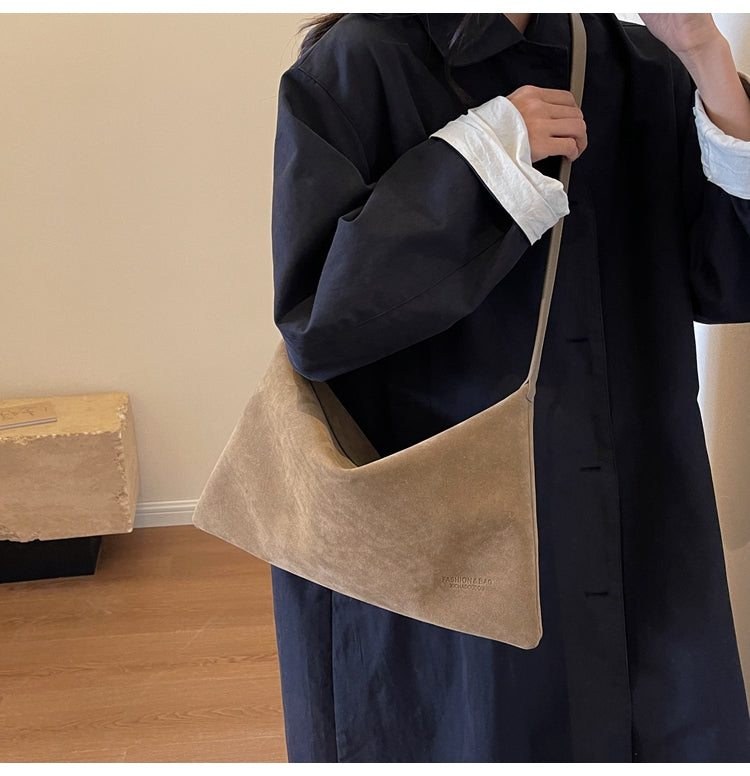 Sac bandoulière vintage en peau de cerf ED0498