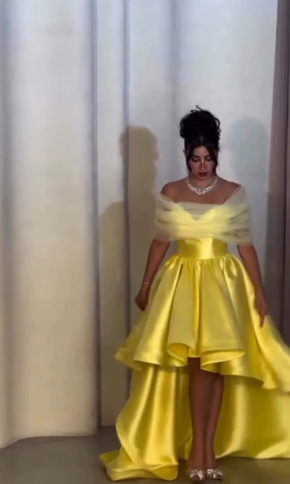 Cute Off-the-shoulder A-Line Yellow Prom Dresses Satin Yellow Birthday Dresses ED05034
