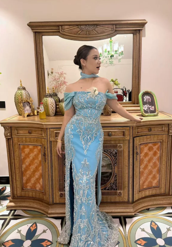 Chic Off-the-shoulder Sheath Blue Long Prom Dresses Applique Tulle Blue Wedding Guest Dresses  ED05052